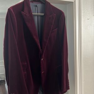 Armani Collezioni. Burgundy Velvet blazer. 46L Excellent condition!